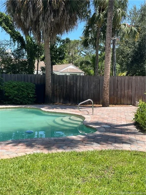 Photo of 1449 SE Mango Place