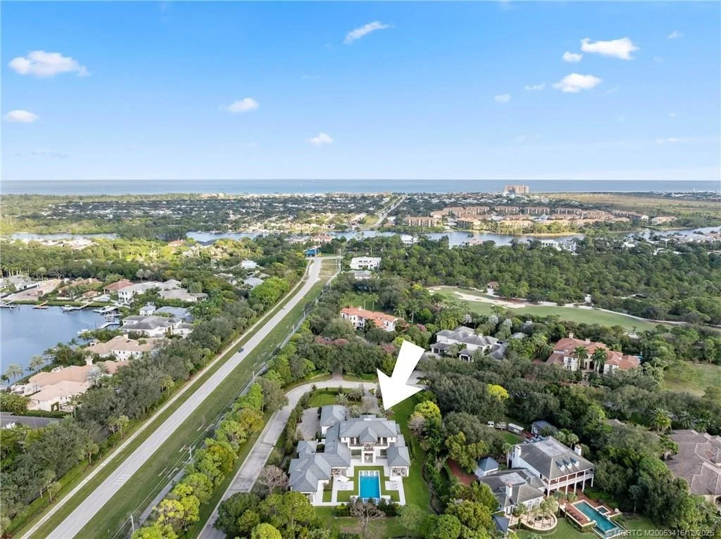 Photo of 210 Bears Club Drive