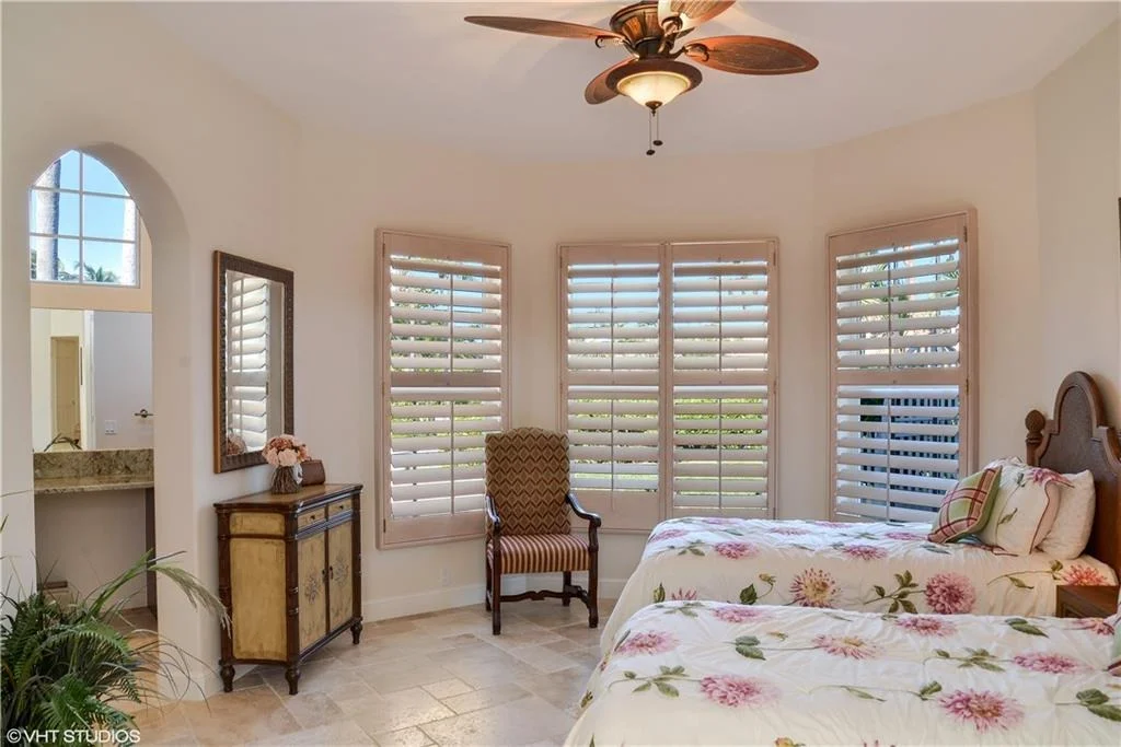 Photo of 7000 SE Lakeview Terrace