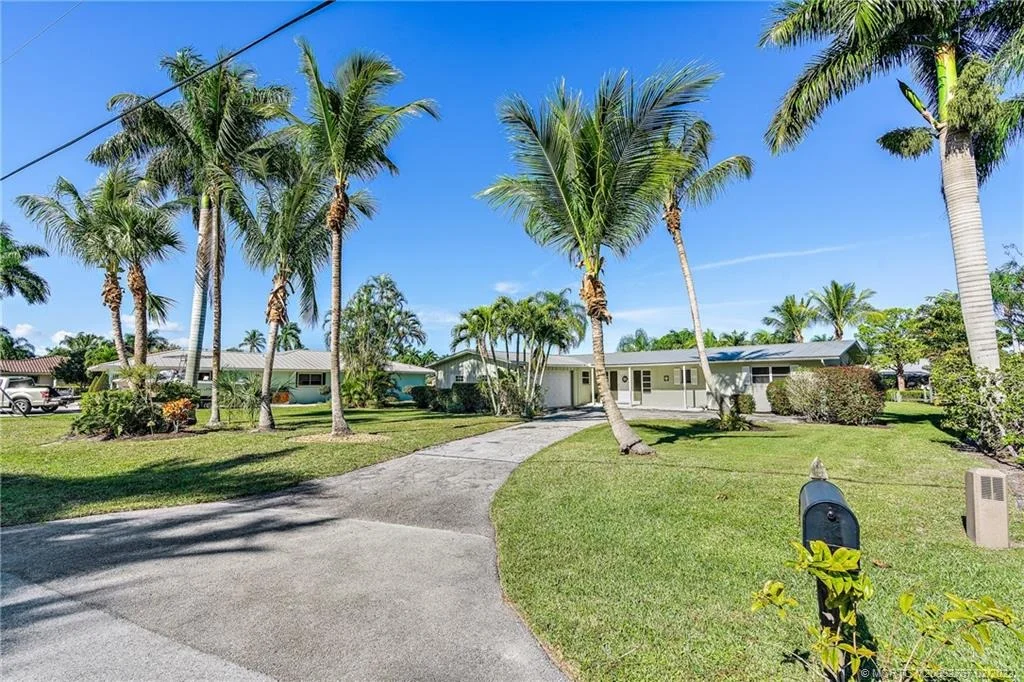 Photo of 1719 NW River Trail