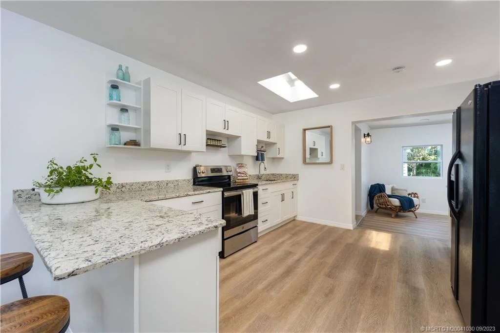 Photo of 504 SE Parkway Drive