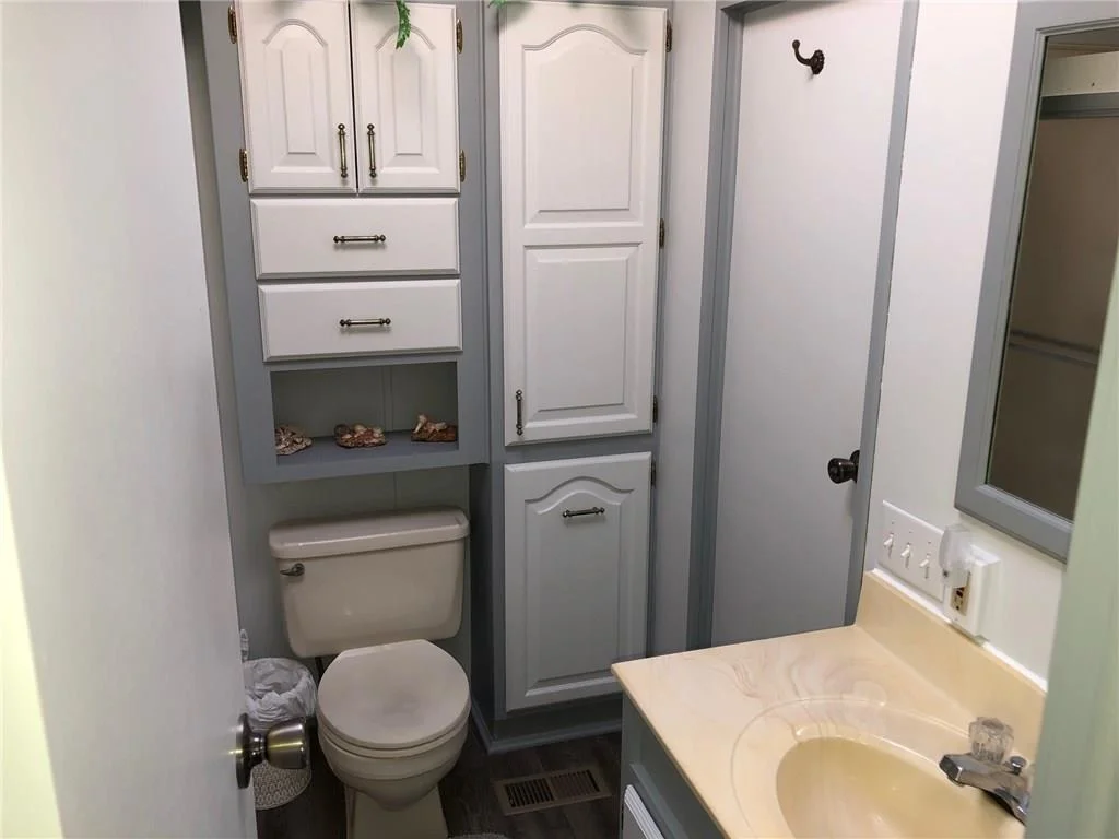 Photo of 790 Nettles Boulevard