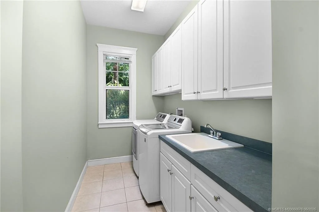 Photo of 5327 SE Reef Way