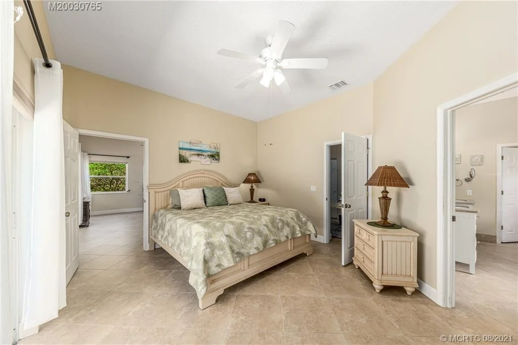 Photo of 6979 SE Cutler Trail