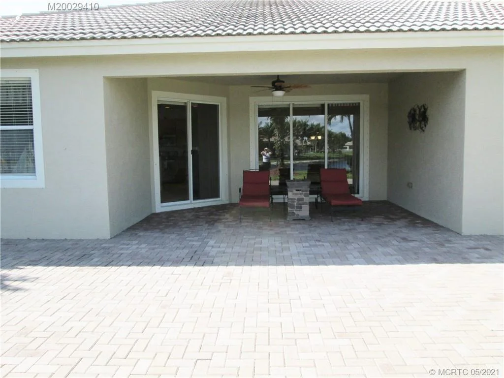 Photo of 1381 SE Legacy Cove Circle