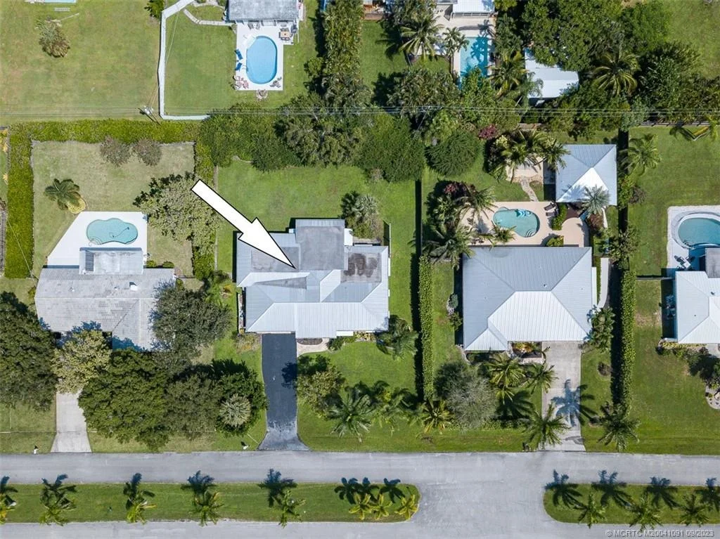 Photo of 2481 NW Everglades Boulevard
