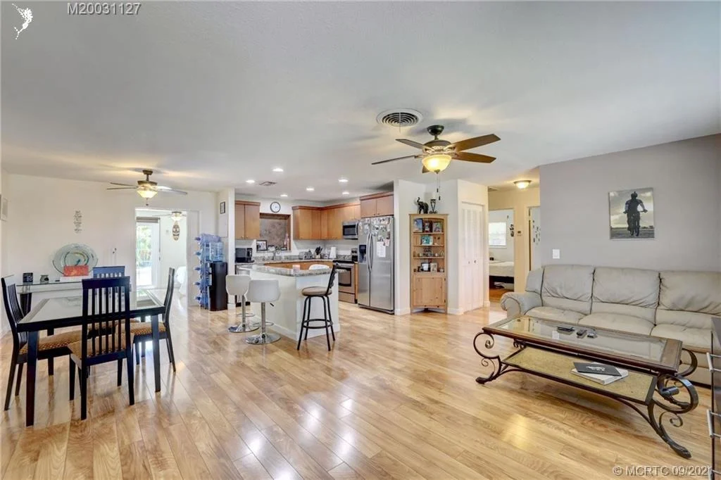 Photo of 1292 SE Madison Avenue