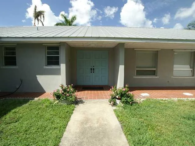 Photo of 637 SW Overlook Drive