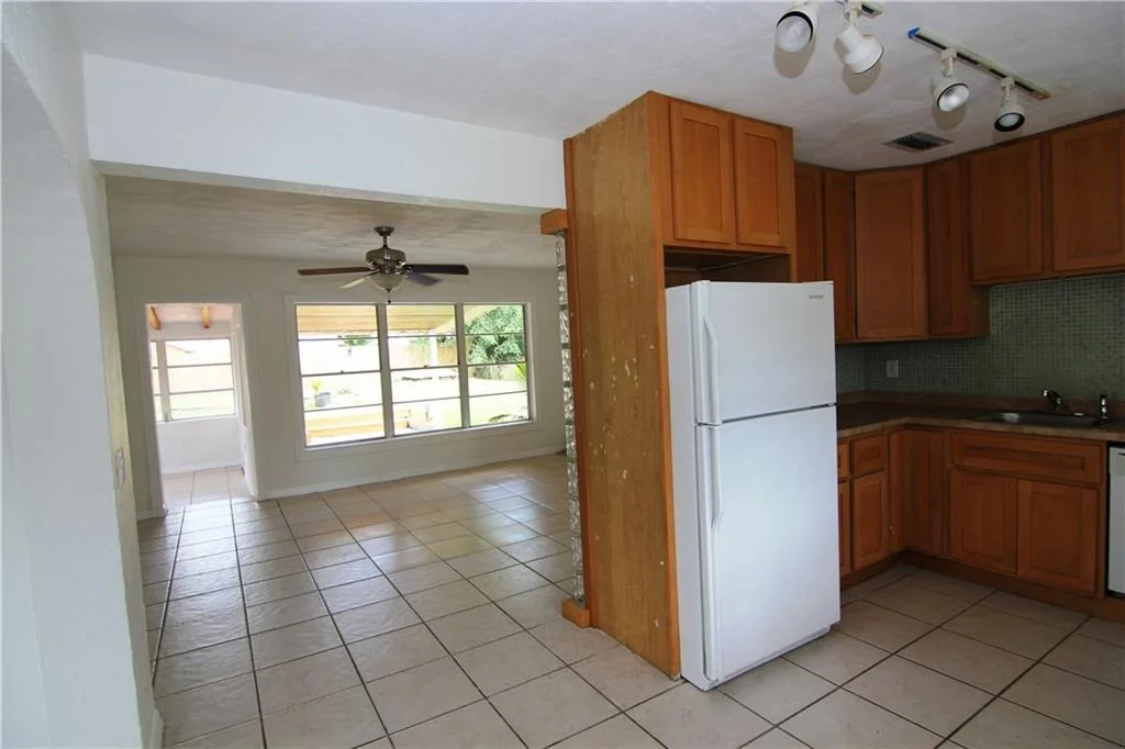 Photo of 5601 SE Laguna Avenue