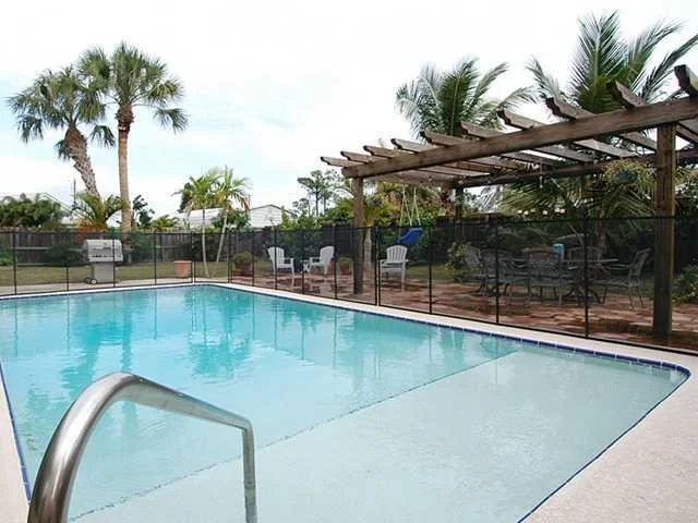 Photo of 723 SE PARKWAY Drive