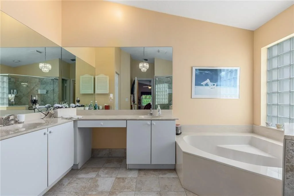 Photo of 3359 SE Fairway Oaks Trail