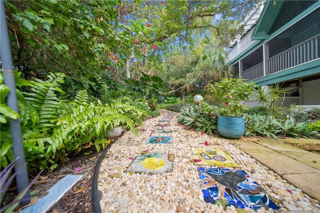 Photo of 12 Oak Hill Way