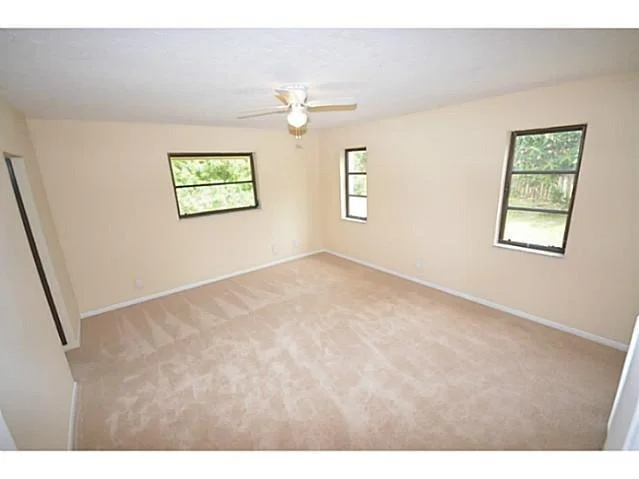 Photo of 3033 SE Quanset Circle