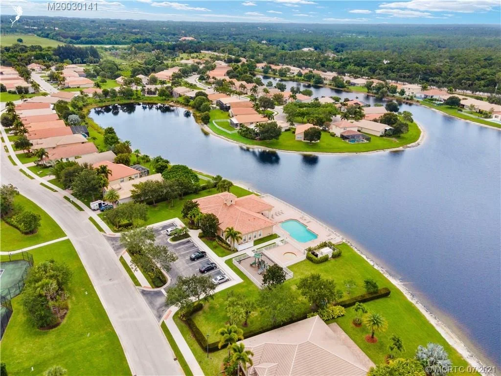 Photo of 1385 SE Legacy Cove Circle
