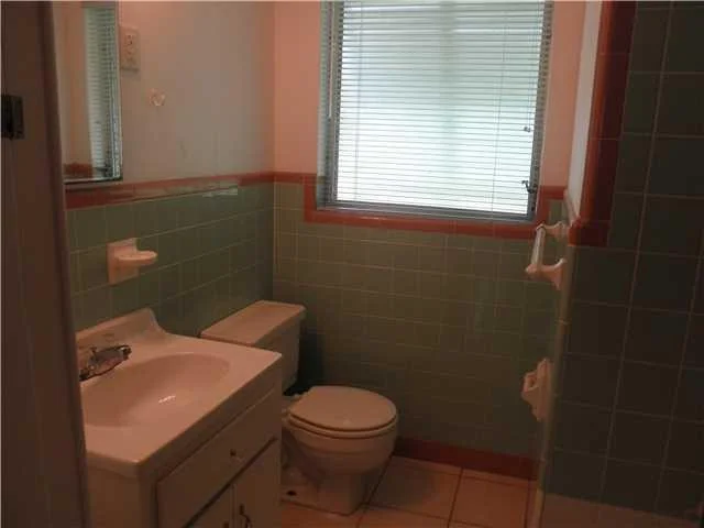 Photo of 802 SE Stafford Drive