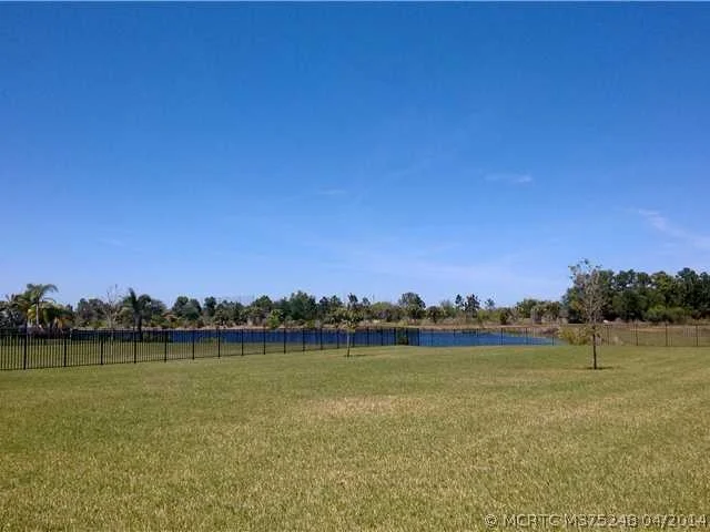 Photo of 593 SE Tres Belle Circle