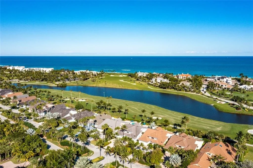 Photo of 6947 SE Harbor Circle