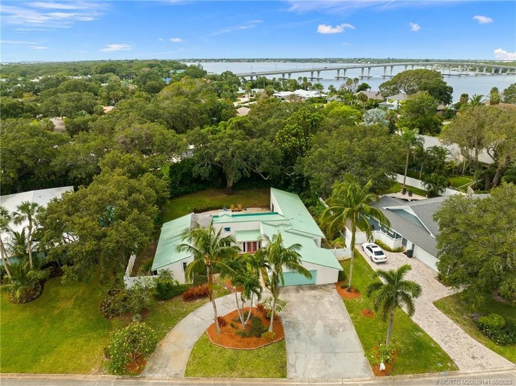 Photo of 3 Gumbo Limbo Way