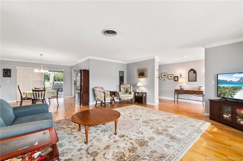 Photo of 4103 SE Fairway E
