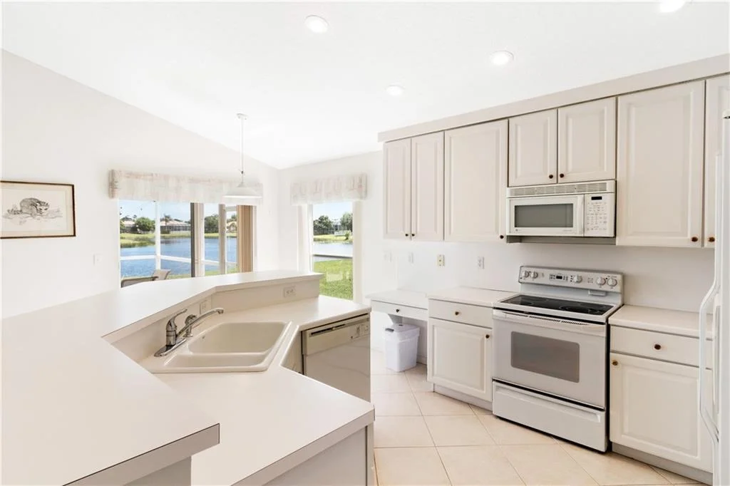 Photo of 7079 SE Twin Oaks Circle