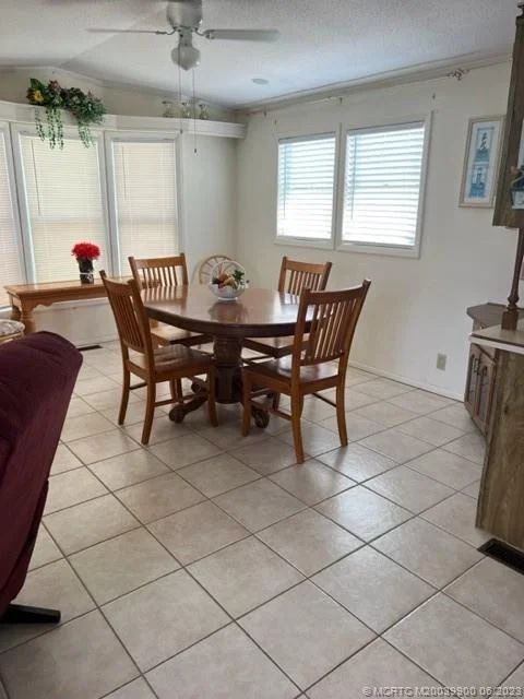 Photo of 343 Nettles Boulevard