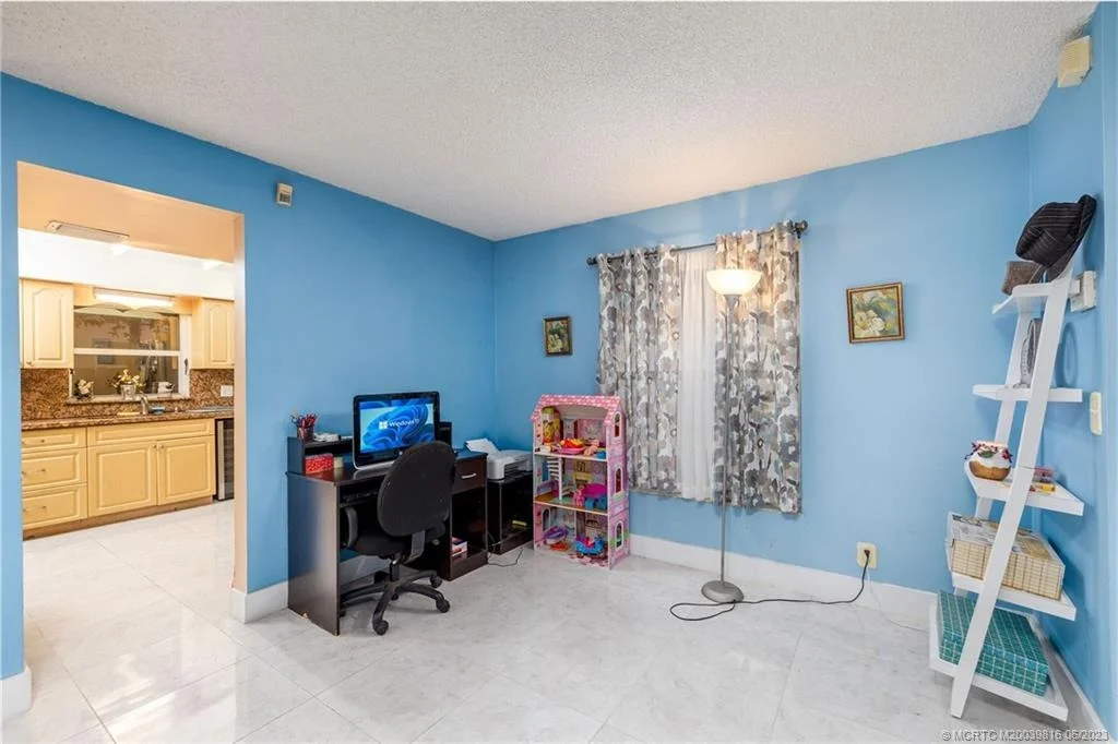 Photo of 22748 Neptune Road
