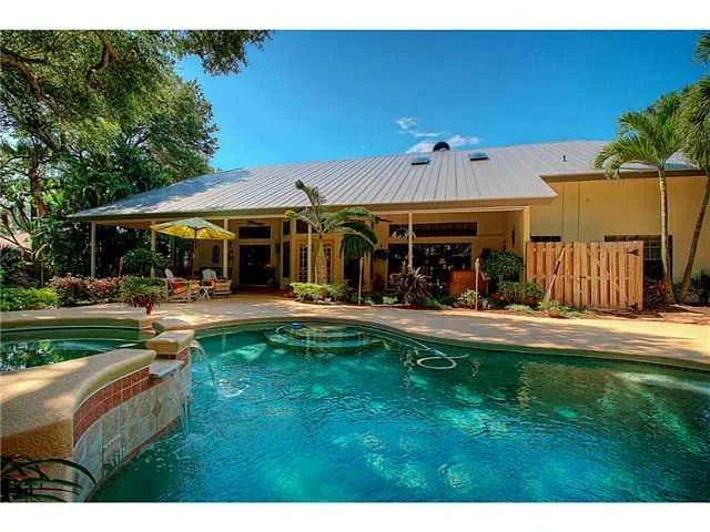 Photo of 16 Perriwinkle Lane