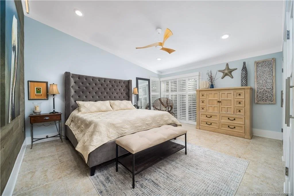 Photo of 4942 SE Bayshore Terrace