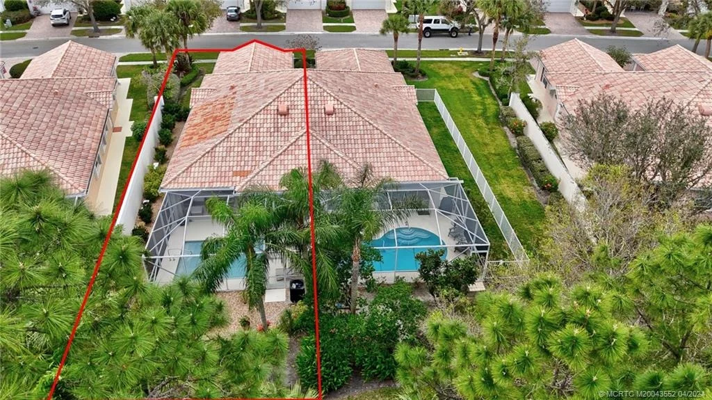 Photo of 858 SW Balmoral Trace SW