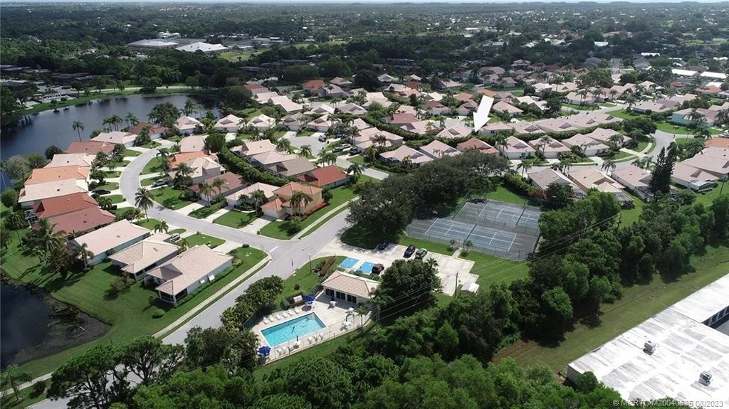 Photo of 6332 SE Windsong Lane