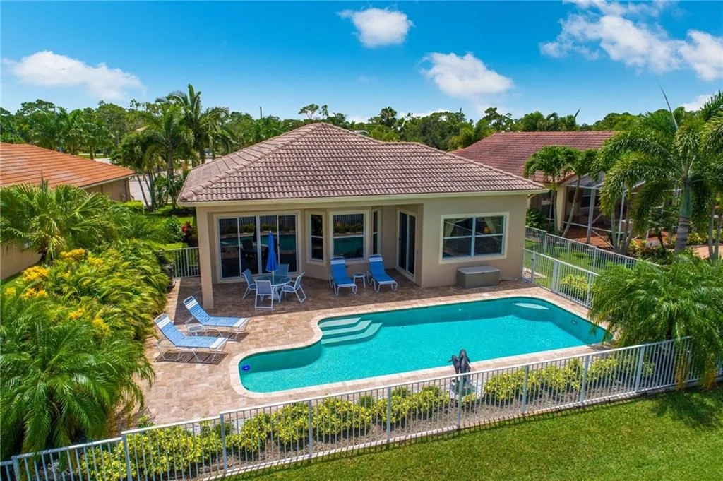 Photo of 1437 SE Legacy Cove Circle