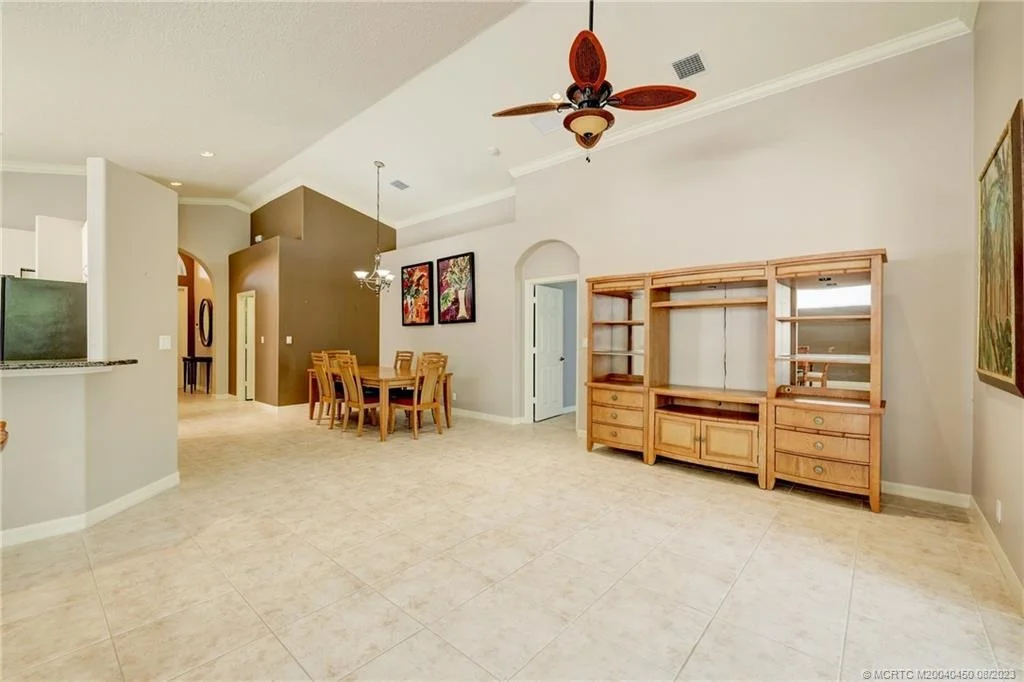 Photo of 6655 SE Twin Oaks Circle