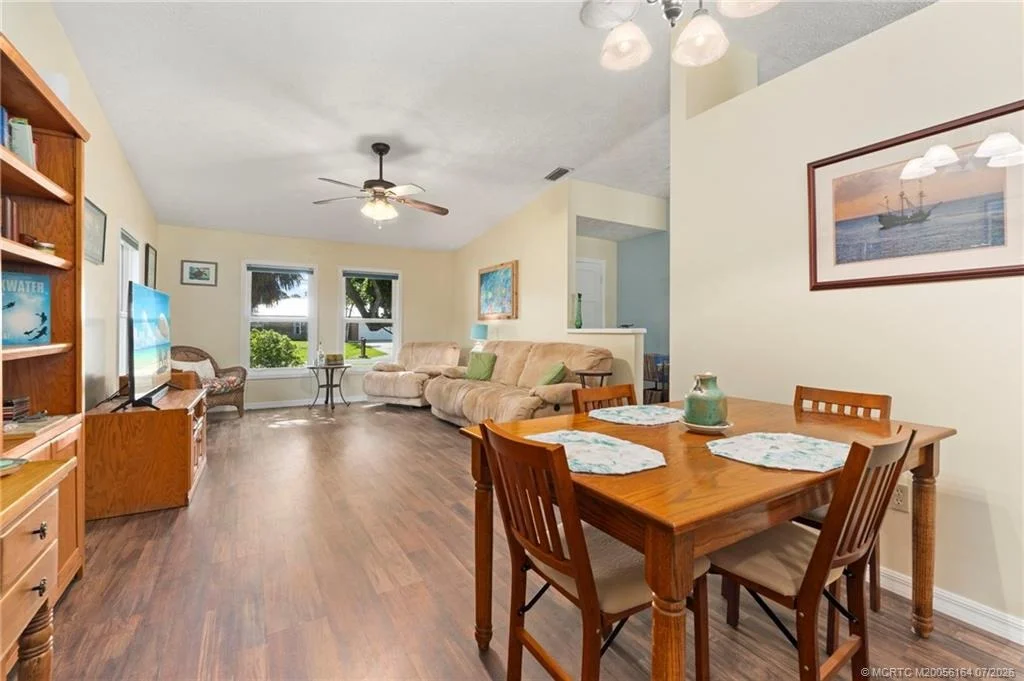 Photo of 5403 Palm Drive