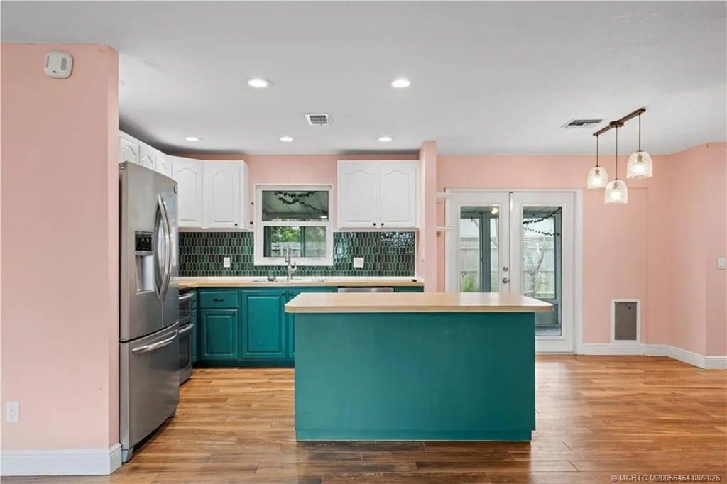 Photo of 1126 SE Alamanda Lane