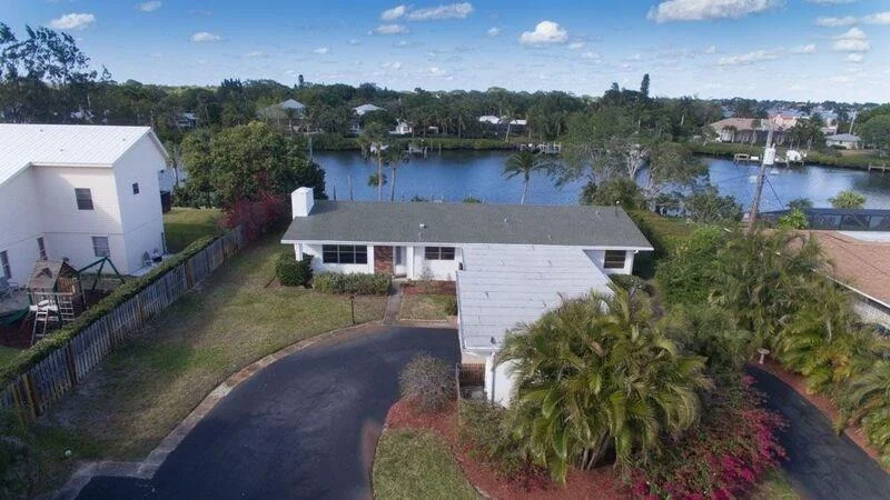 Photo of 2869 SE Saint Lucie Boulevard