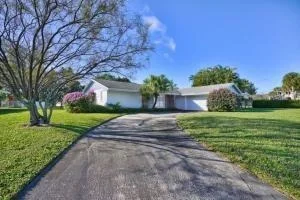 Photo of 4710 Juniper Lane