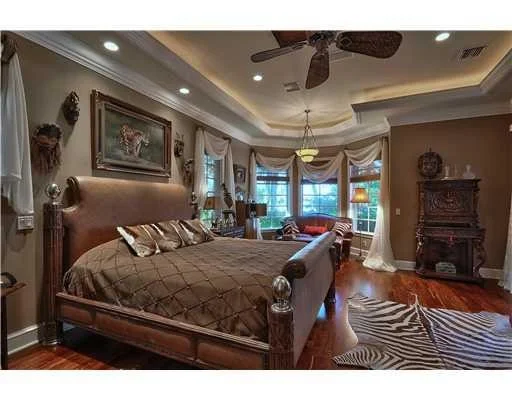 Photo of 20 CASTLE HILL Way