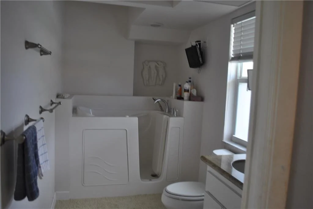 Photo of 3041 SE Fairway W