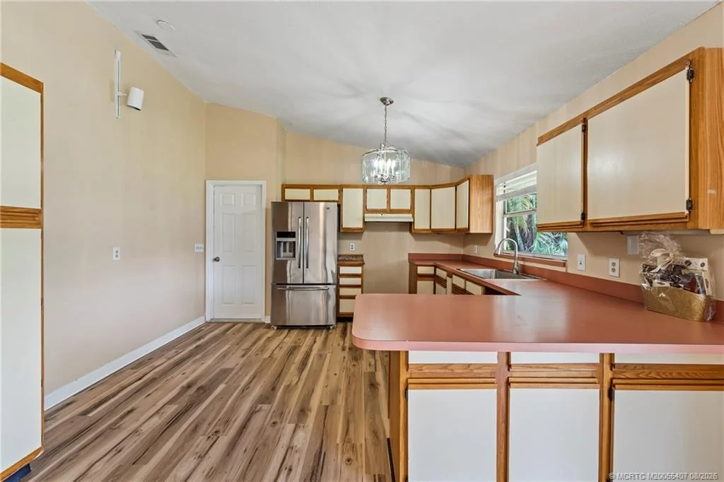 Photo of 6285 SE Highland Avenue