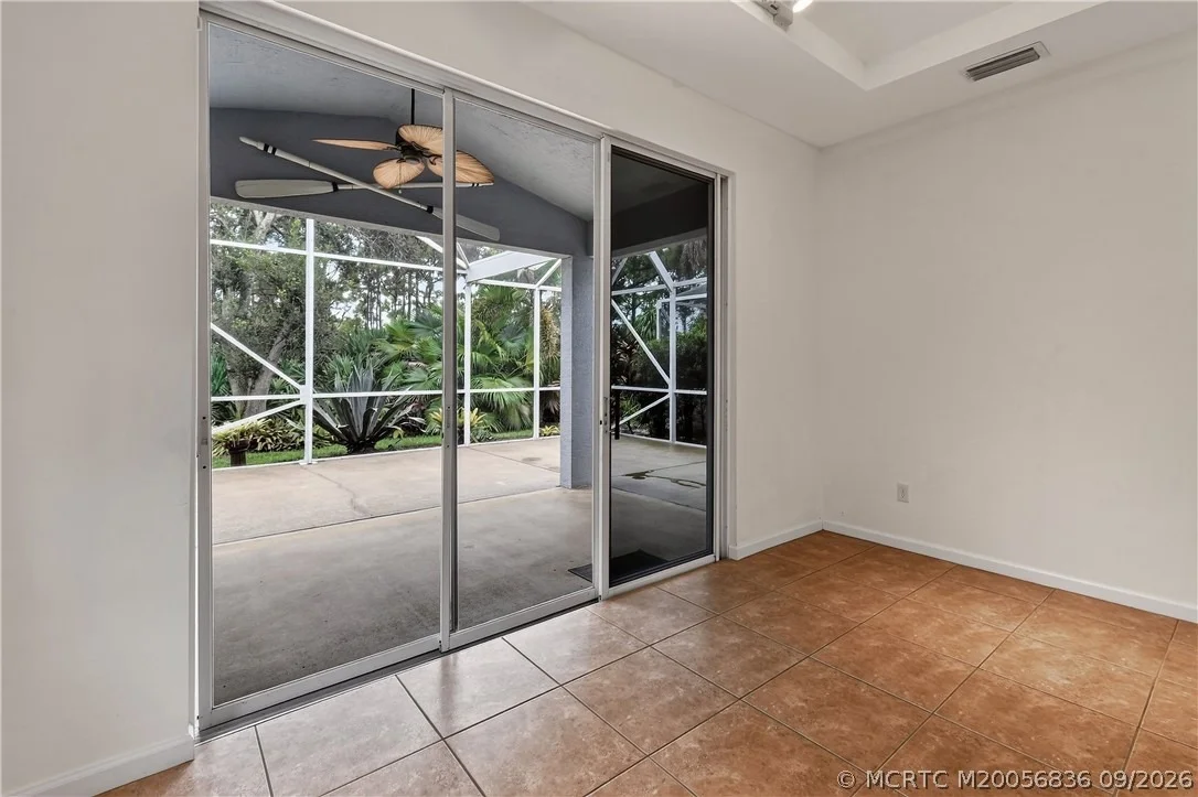 Photo of 480 NW Red Pine Way