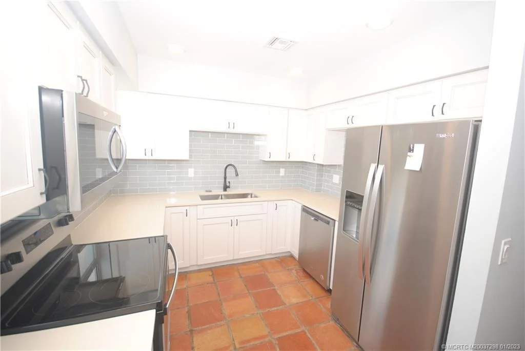 Photo of Unit A3 at 630 SE Ocean Boulevard