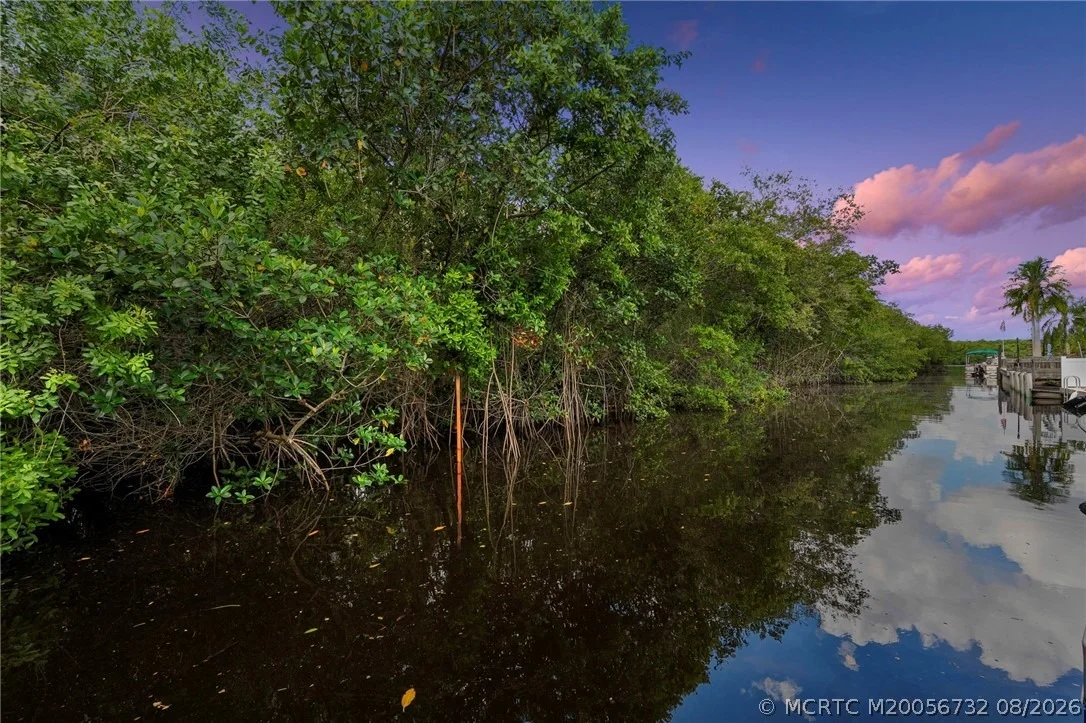 Photo of 30 SW Hideaway Place