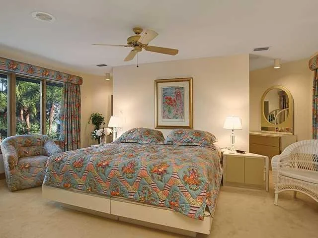 Photo of 6541 SE HARBOR Circle