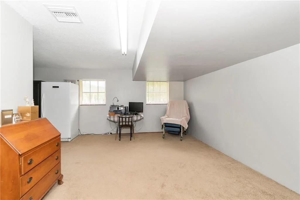 Photo of 1677 D Road