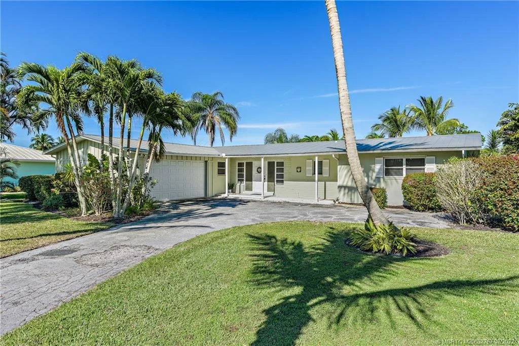 Photo of 1719 NW River Trail