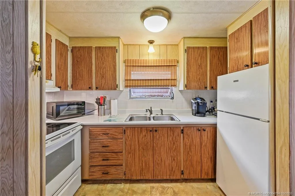 Photo of 608 Garden View Way NE