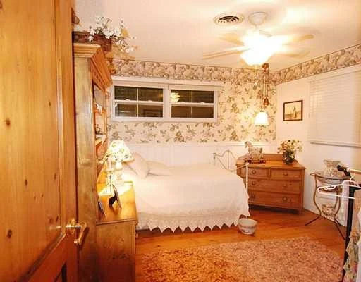 Photo of 1003 SE RIVERSIDE Drive