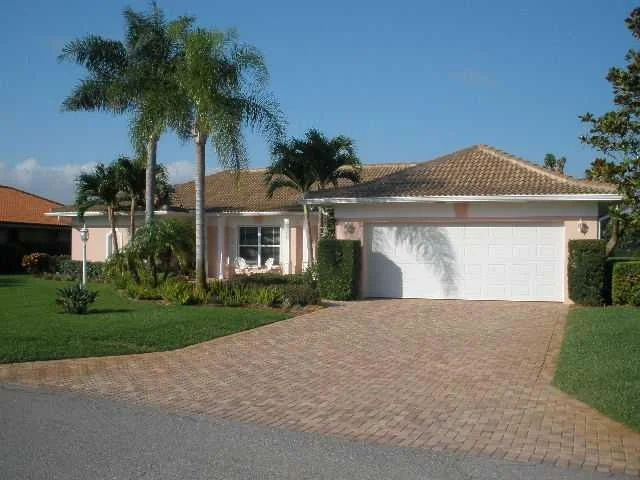 Photo of 3231 SE COURT Drive