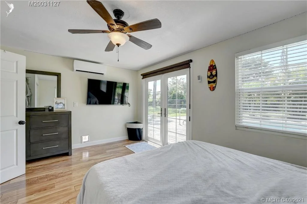 Photo of 1292 SE Madison Avenue