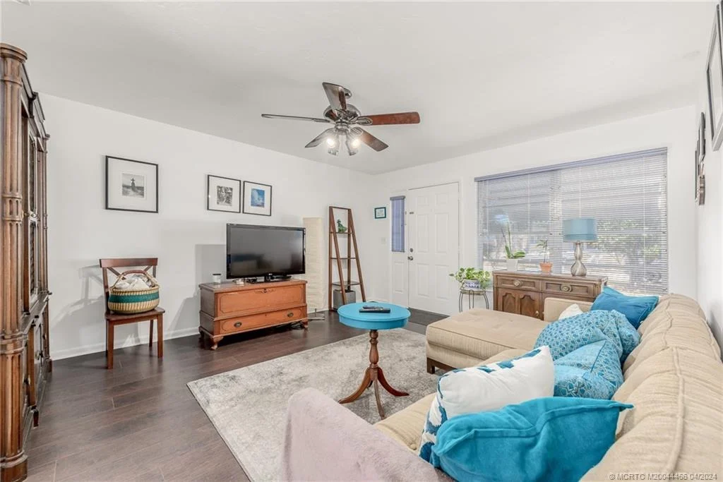 Photo of 413 SE Robalo Court